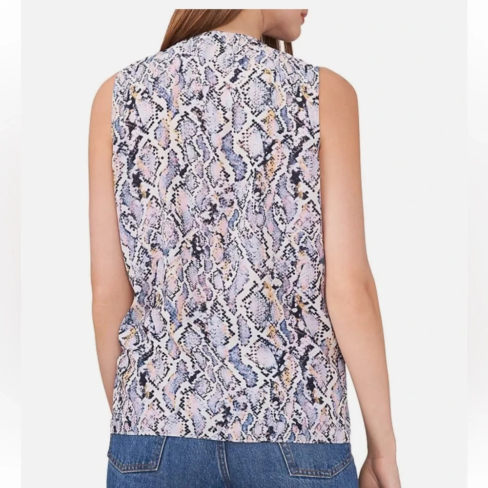 Vince Camuto Snake Print Ruffled Top Womens Size XS NWT - Picture 10 of 10